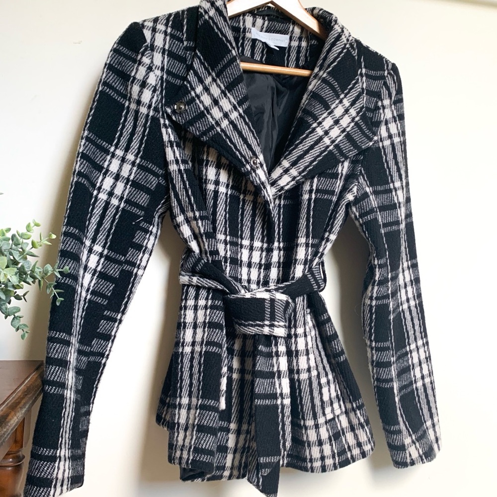Plaid Jacket with Front Tie